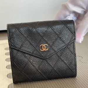 Authentic Chanel Caviar bi fold wallet with coin pouch